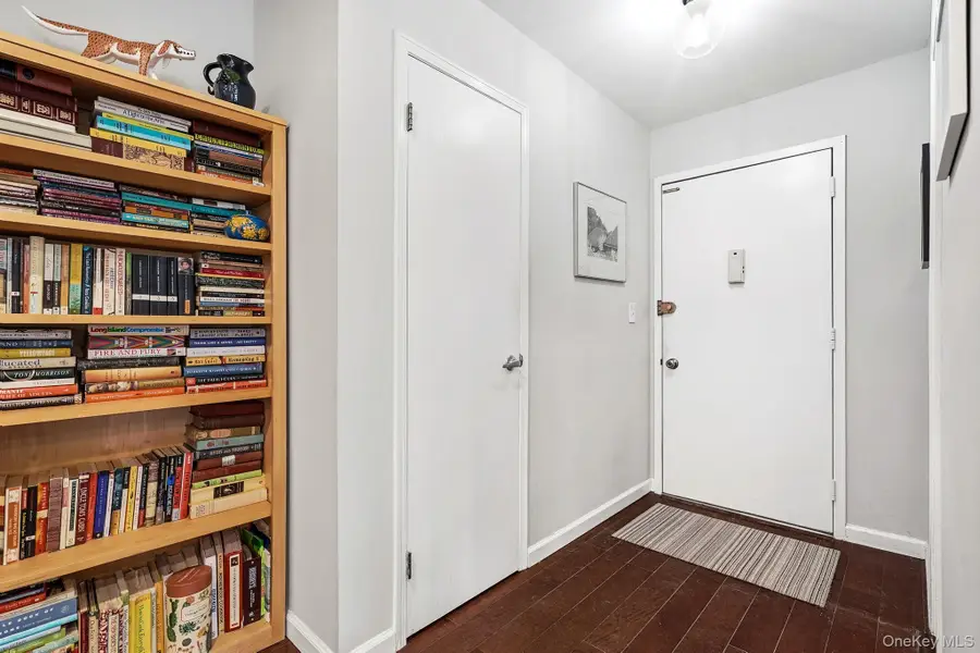 17 Foxwood Drive #5, Pleasantville, NY 10570 - #3