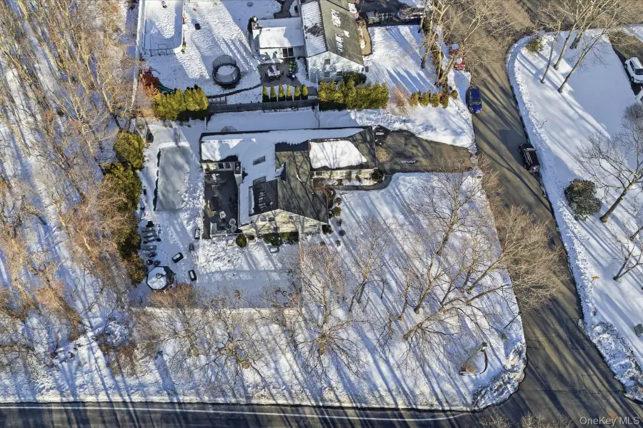 1 Northumberland Drive, Shoreham, NY 11786 - #3