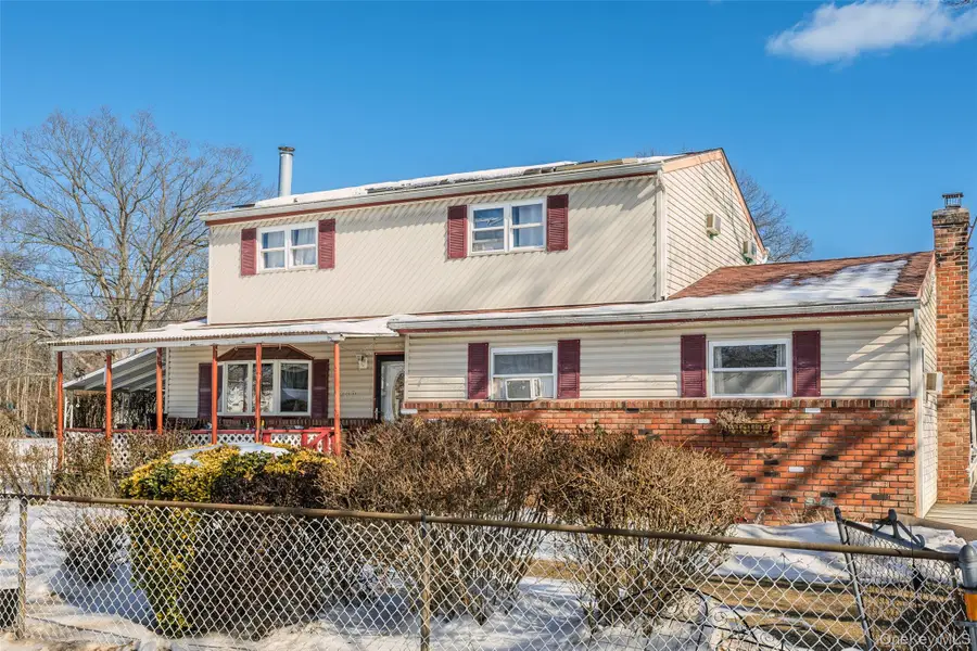 239 Washington Avenue, Amityville, NY 11701 - #3