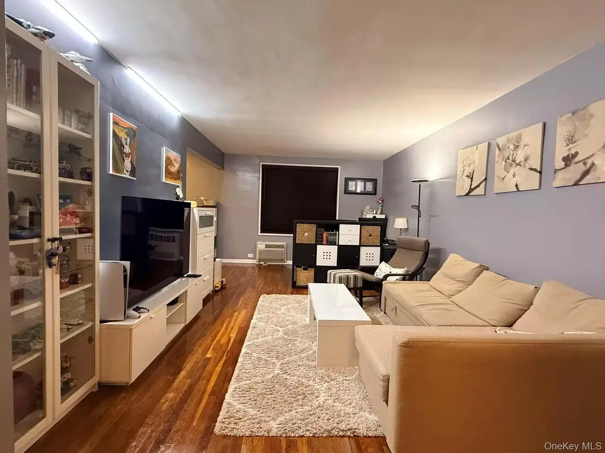 224-24 Union Turnpike #4N, Oakland Gardens, NY 11364 - #1