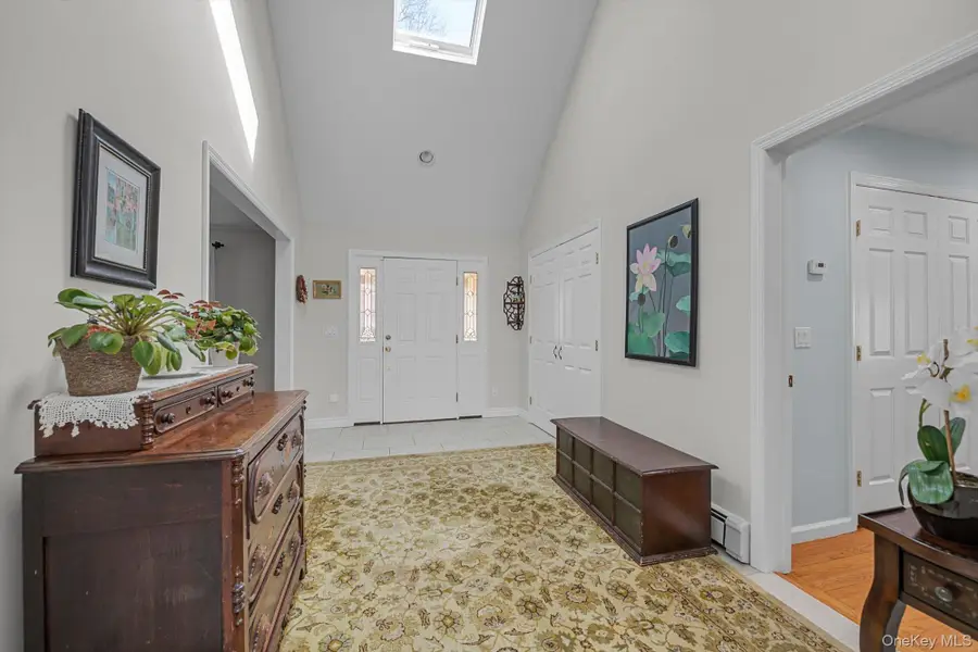 19 Birchwood Drive, South Huntington, NY 11746 - #2