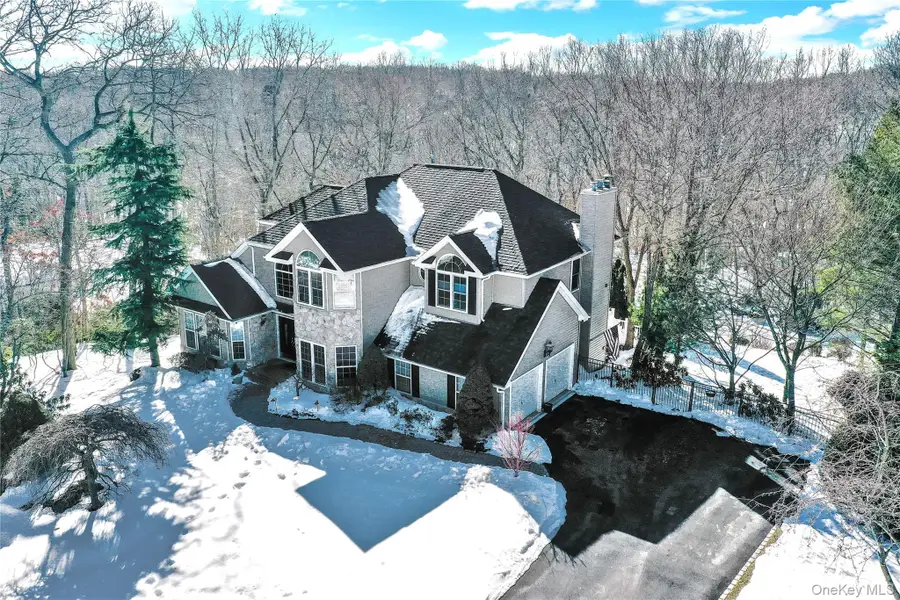 5 Frost Valley Road, Mount Sinai, NY 11766 - #2