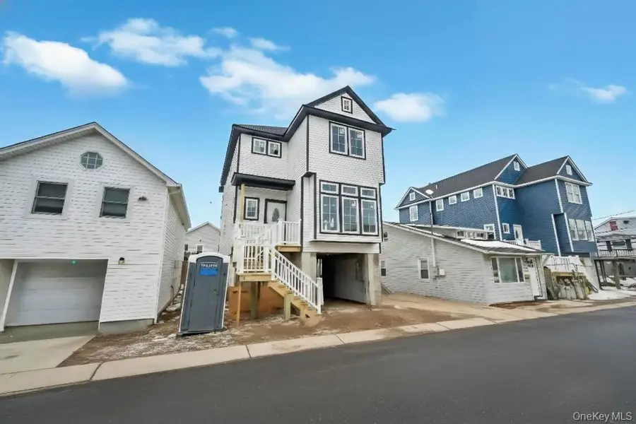 9 James Street S, East Rockaway, NY 11518 - #3