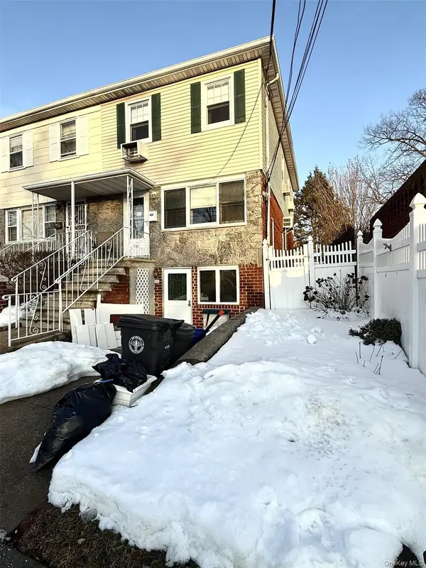 733 126th Street, College Point, NY 11356