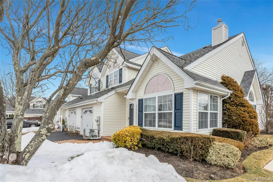 1 Joyce's Way #1, Bay Shore, NY 11706 - #3