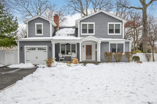 535 Brooklyn Boulevard, Brightwaters, NY 11718