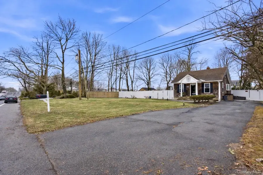 Address Withheld By Seller, East Patchogue, NY 11772 - #3