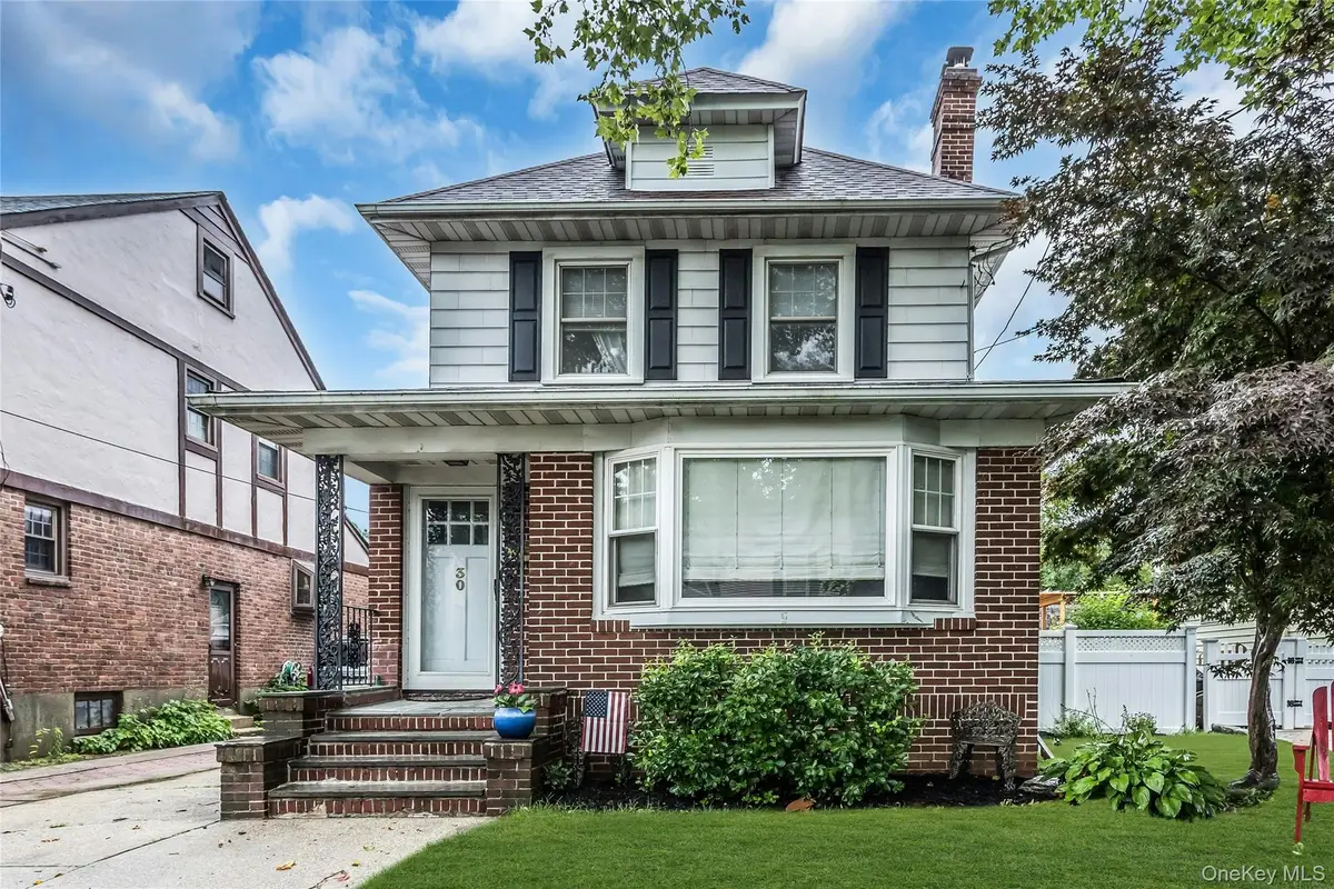30 Coolidge Street, Malverne, NY 11565 - #1