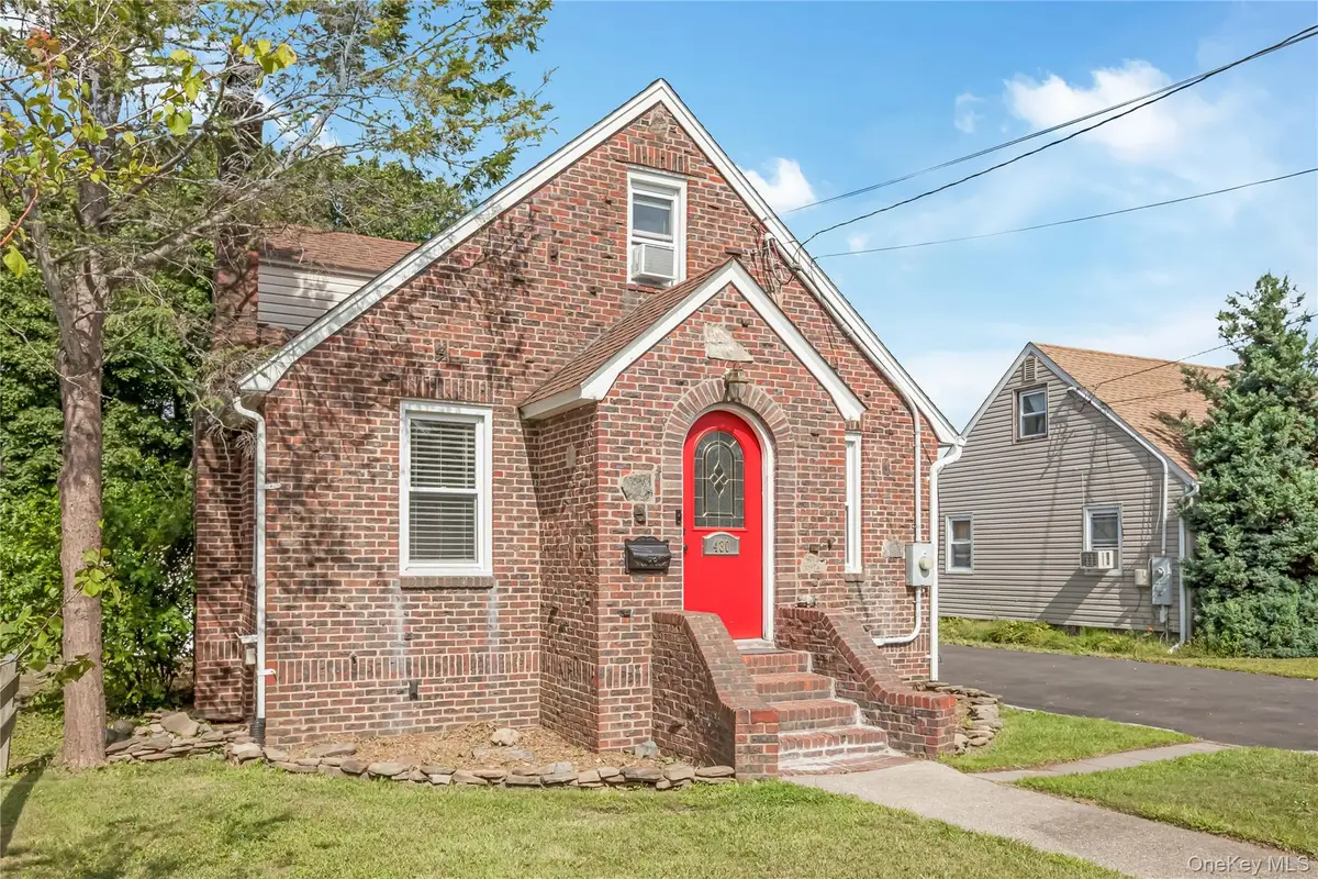 430 Staples Street, Farmingdale, NY 11735 - #1