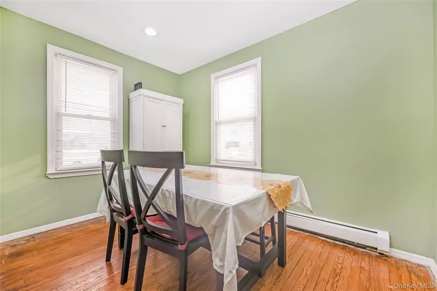 430 Staples Street, Farmingdale, NY 11735 - #2