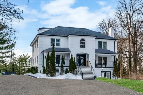 68 Fort Salonga Road, Northport, NY 11768