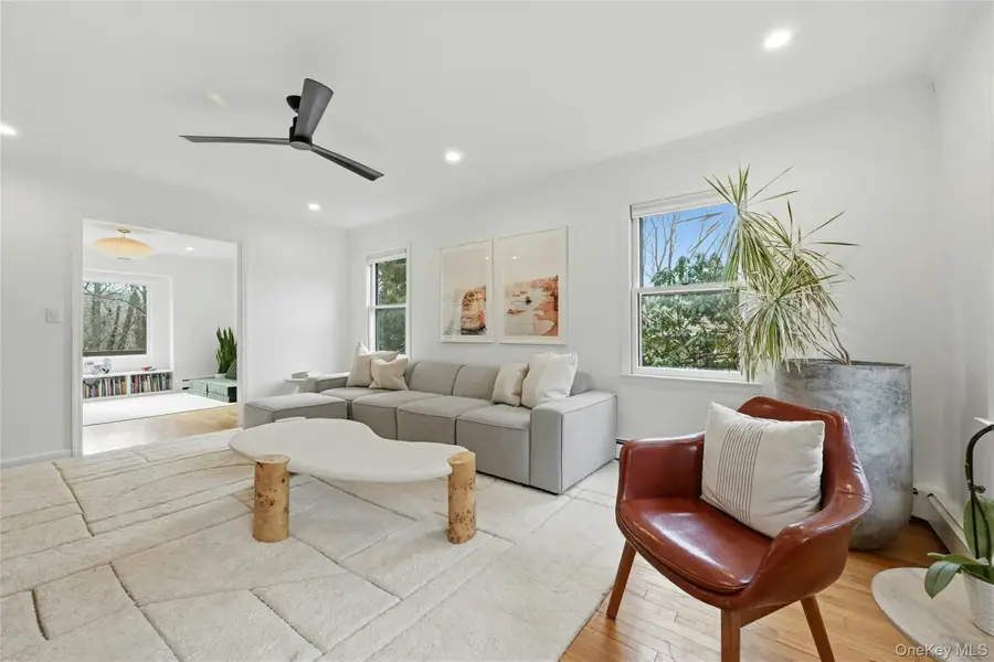 10 Woodhull Road, East Setauket, NY 11733 - #2