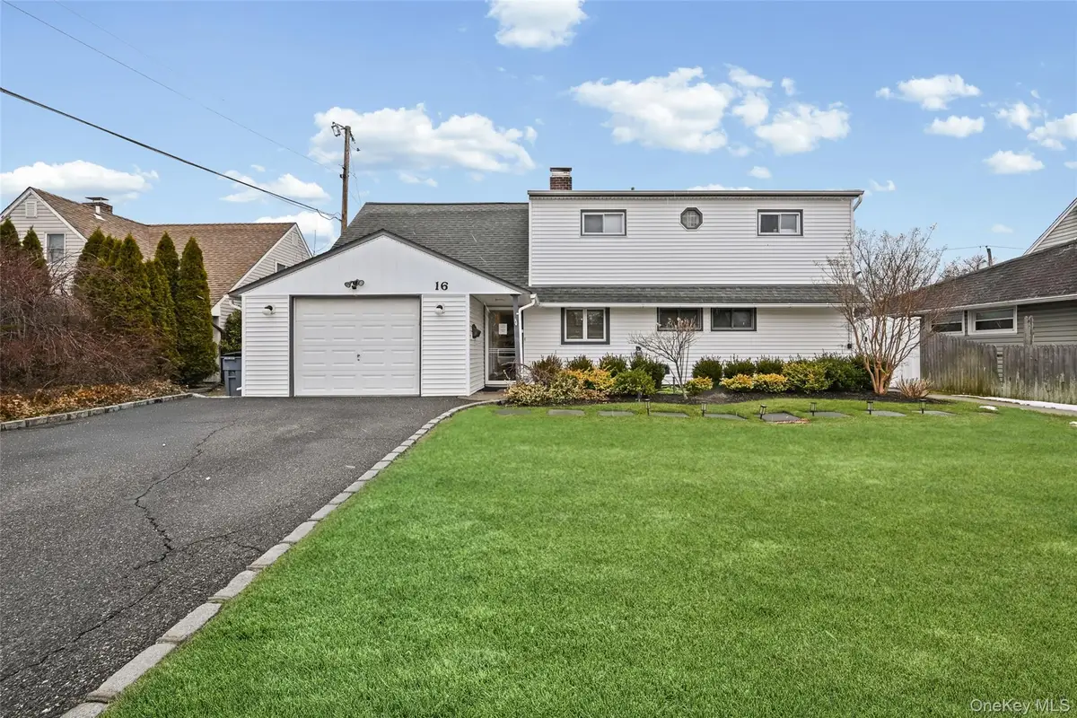 16 Starlight Lane, Levittown, NY 11756 - #1