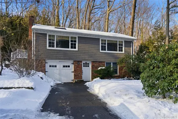 58 Oakdale Road, Centerport, NY 11721