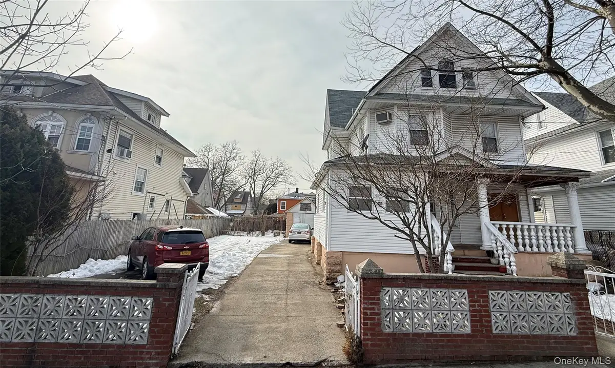 10556 135th Street, South Richmond Hill, NY 11419 - #1