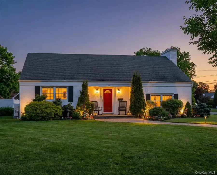 1 Central Avenue, Amityville, NY 11701 - #2