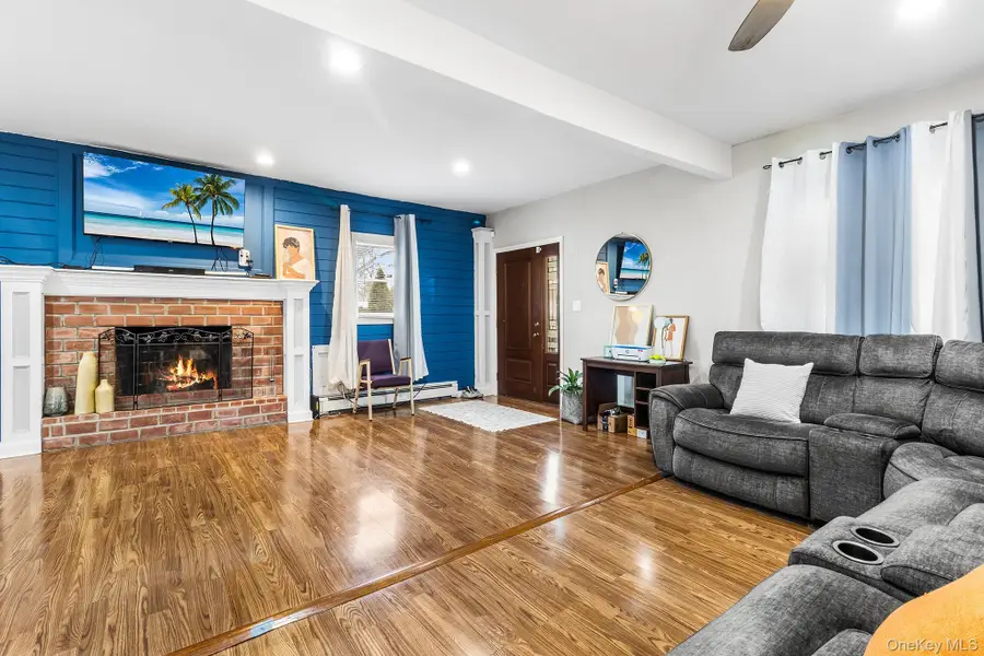 19 Midland Boulevard, Ronkonkoma, NY 11779 - #3