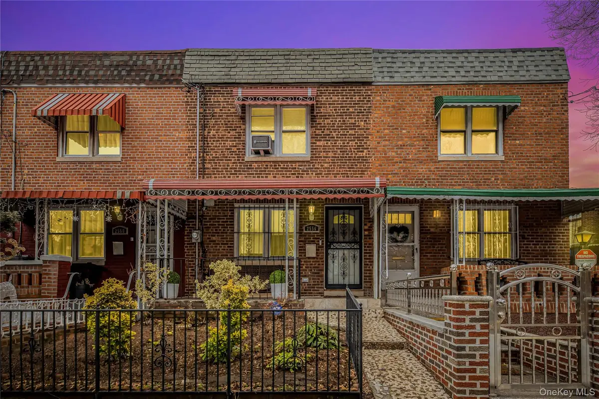 2556 Eastchester Road, Bronx, NY 10469 - #1