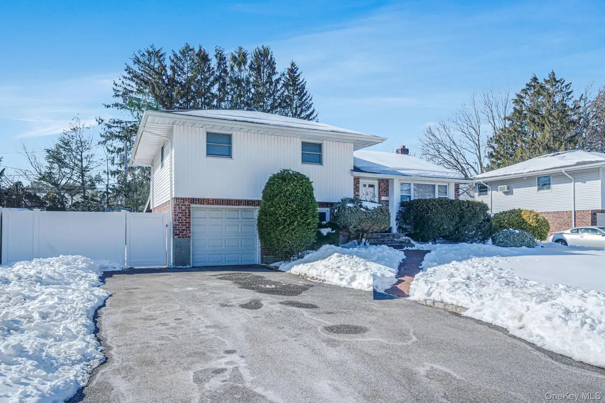 24 Kings Park Road, Commack, NY 11725 - #1