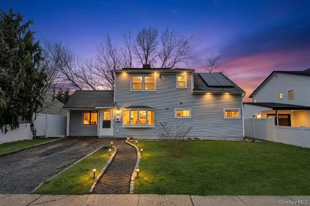 26 Family Lane, Levittown, NY 11756 - #1