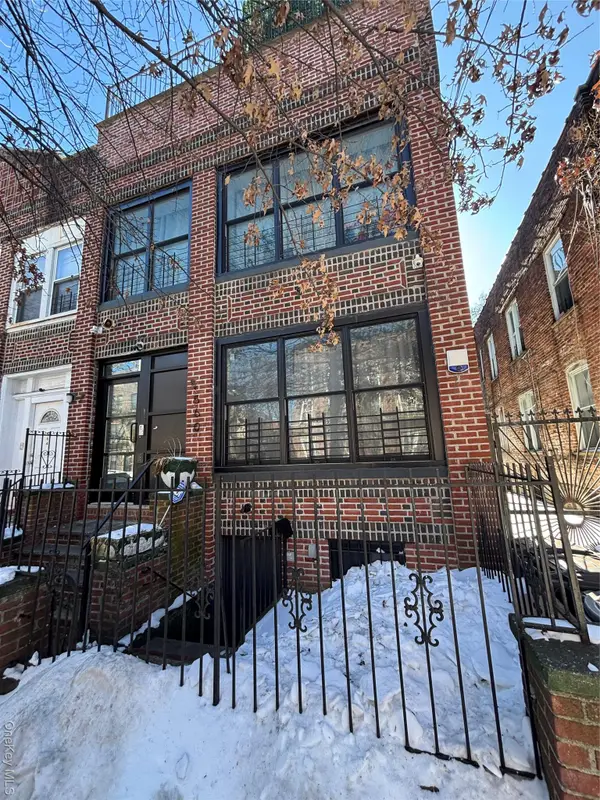 560 Riverdale Avenue, Brooklyn, NY 11207