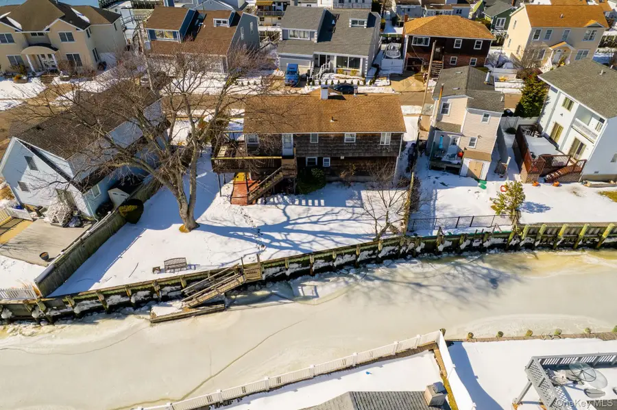 711 S Bayview Avenue, Freeport, NY 11520 - #2