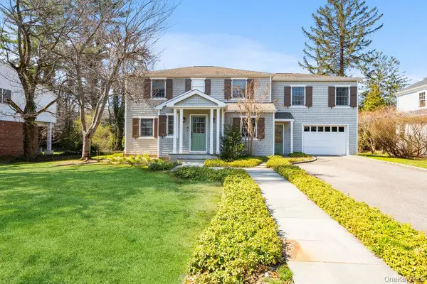 75 Oakdale Lane, East Hills, NY 11577