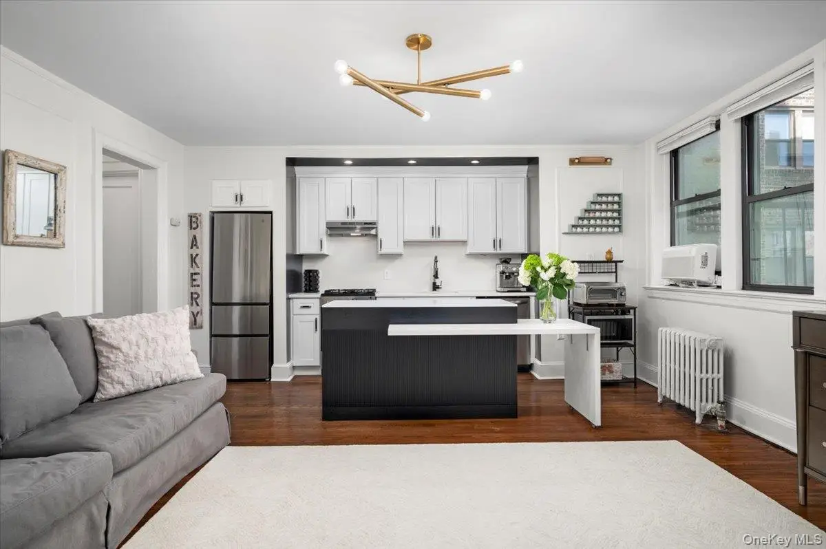 412 Munro Avenue #3J, Mamaroneck, NY 10543 - #1