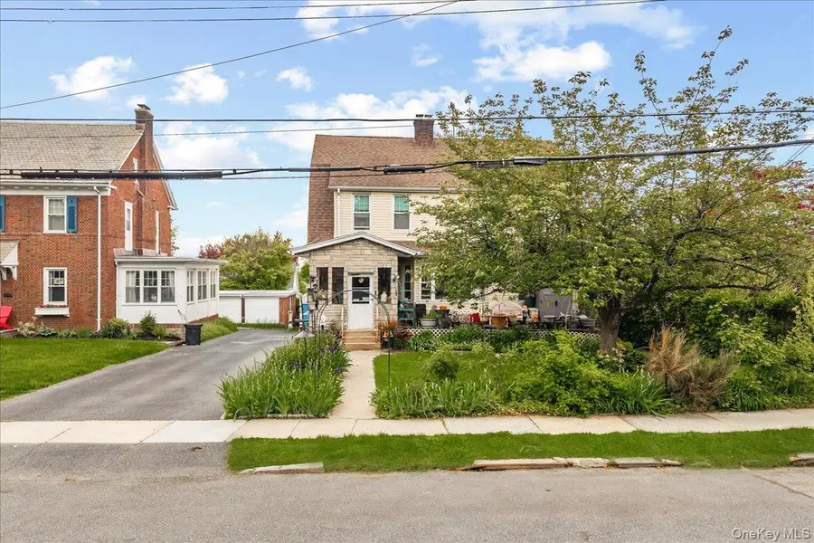 27 Faneuil Place, New Rochelle, NY 10801 - #2