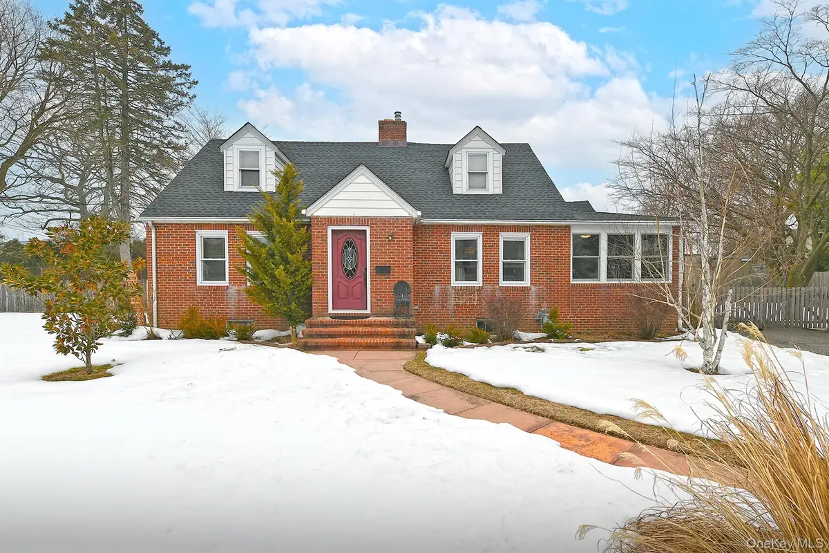 1 Central Street, Greenlawn, NY 11740 - #1