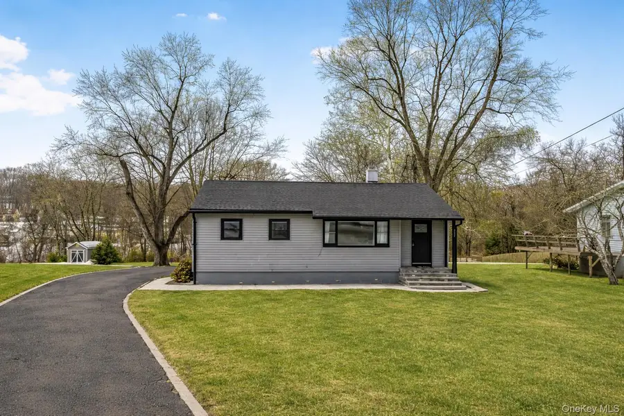 221 Lafayette Avenue, Cortlandt Manor, NY 10567 - #2