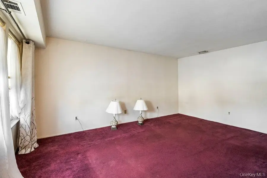 120 Whalers Cove #120, Babylon, NY 11702 - #3