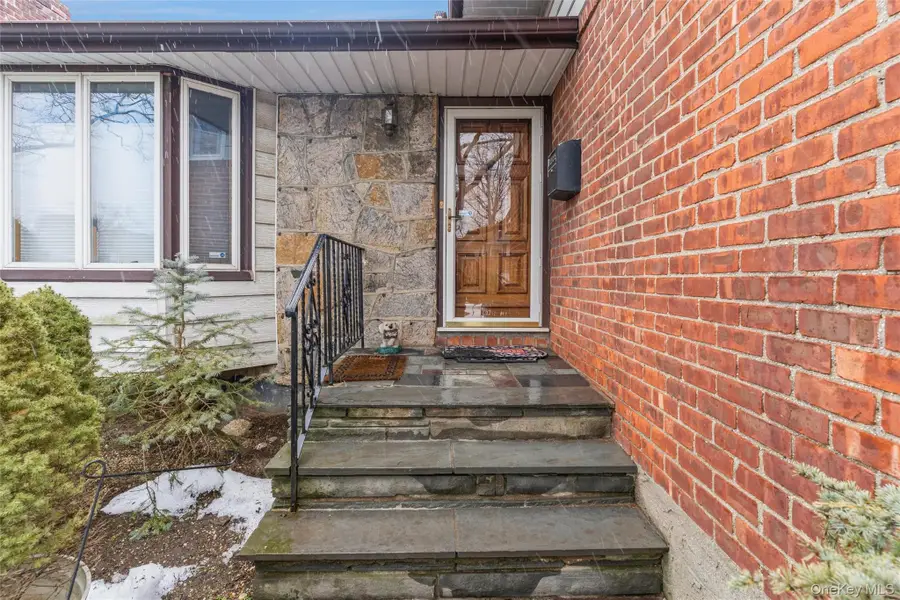 51 Edgewood Drive, New Hyde Park, NY 11040 - #2