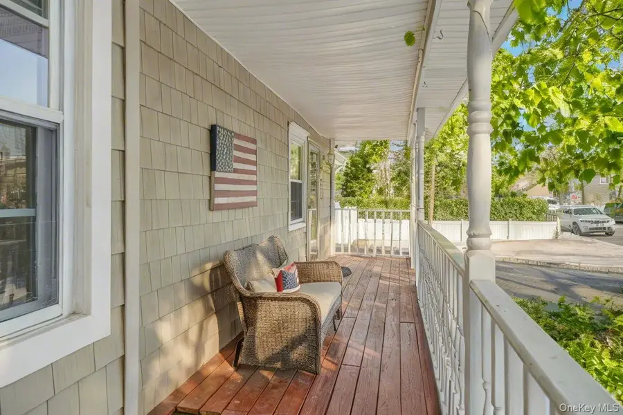 1 6th Street, Nesconset, NY 11767 - #3