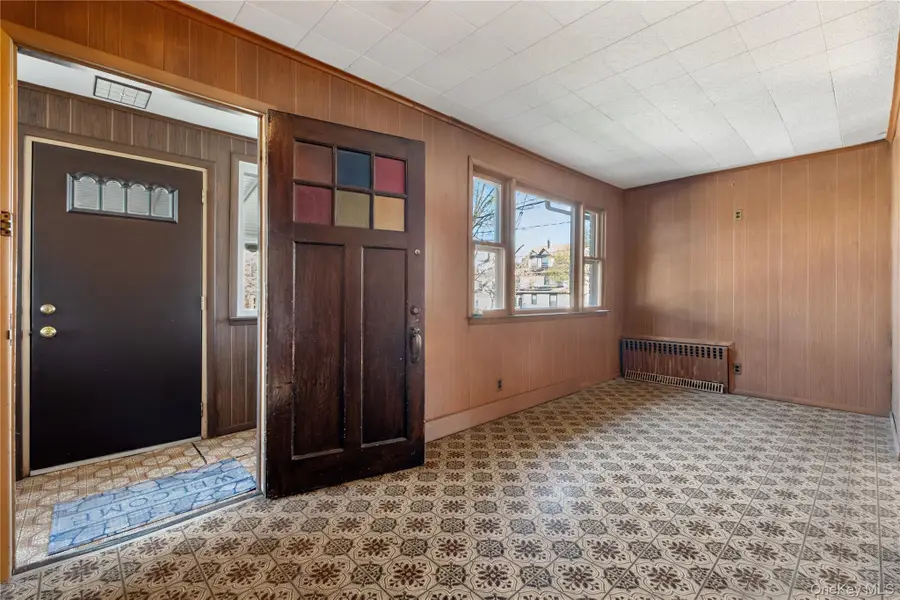 18 Faneuil Place, New Rochelle, NY 10801 - #3