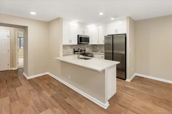 98 Molly Pitcher Lane #I, Yorktown Heights, NY 10598