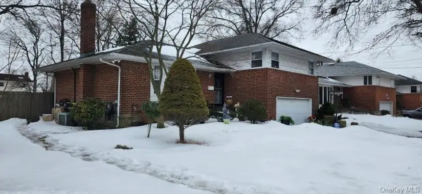 25 Pinetree Road, Westbury, NY 11590 - #3