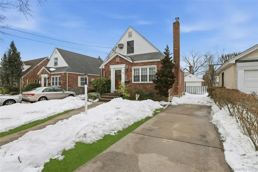 348 Carnation Avenue, Floral Park, NY 11001 - #3