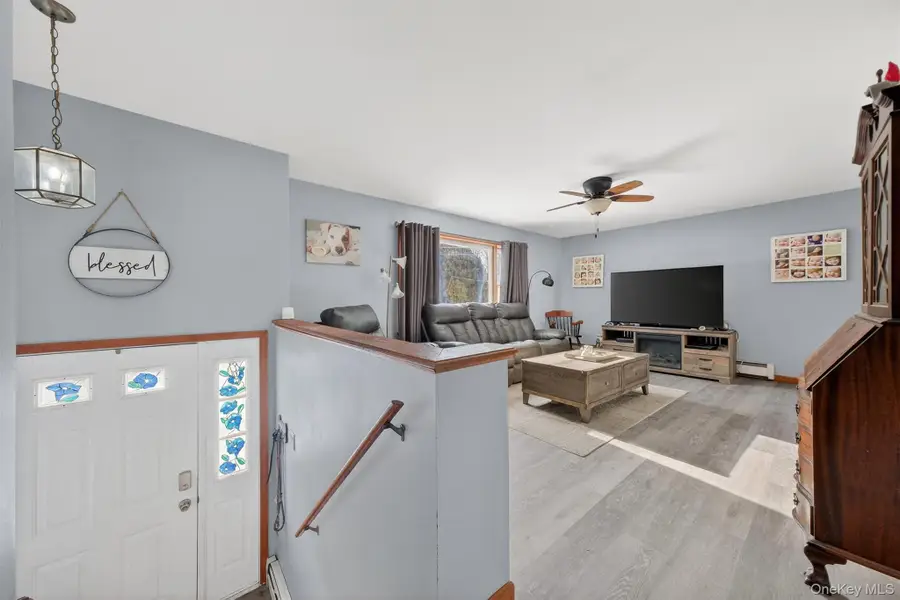 16 Darlene Drive, Poughkeepsie, NY 12601 - #2