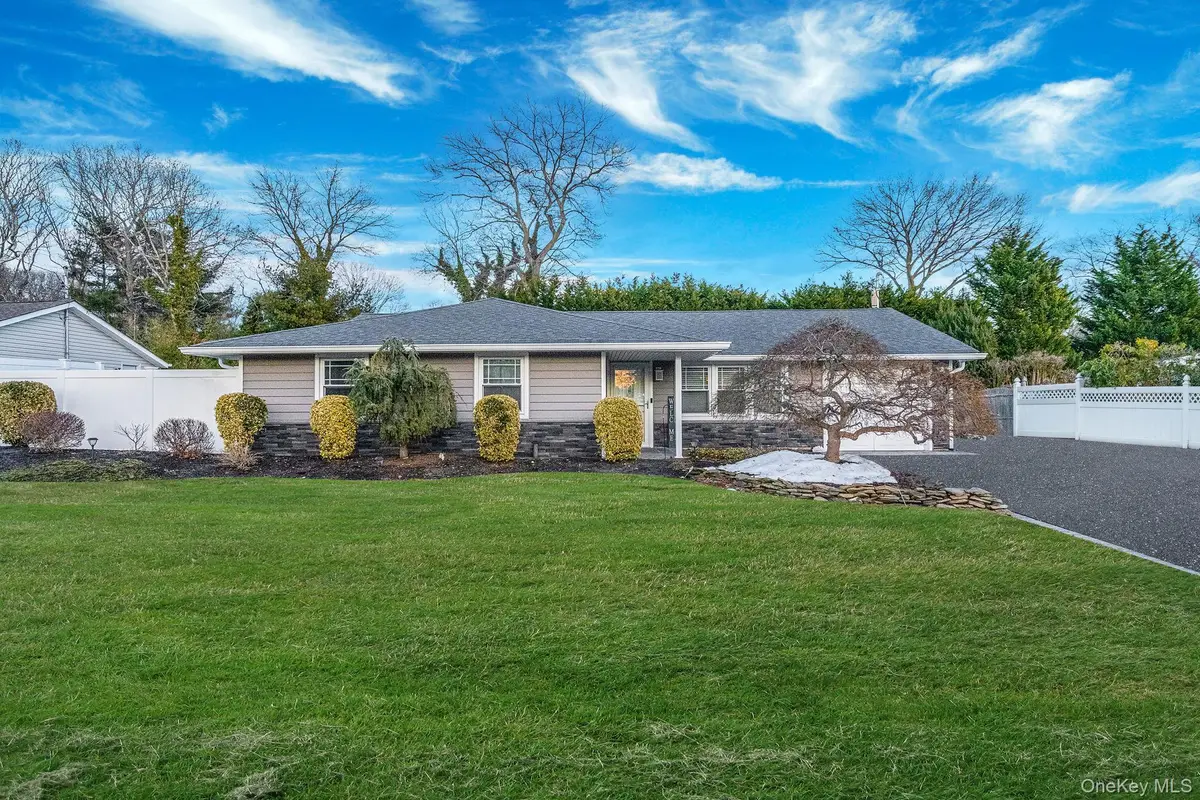 9 Allegheny Drive E, Farmingville, NY 11738 - #1