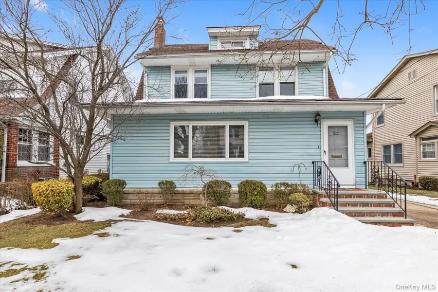 23 Thompson Place, Lynbrook, NY 11563 - #2