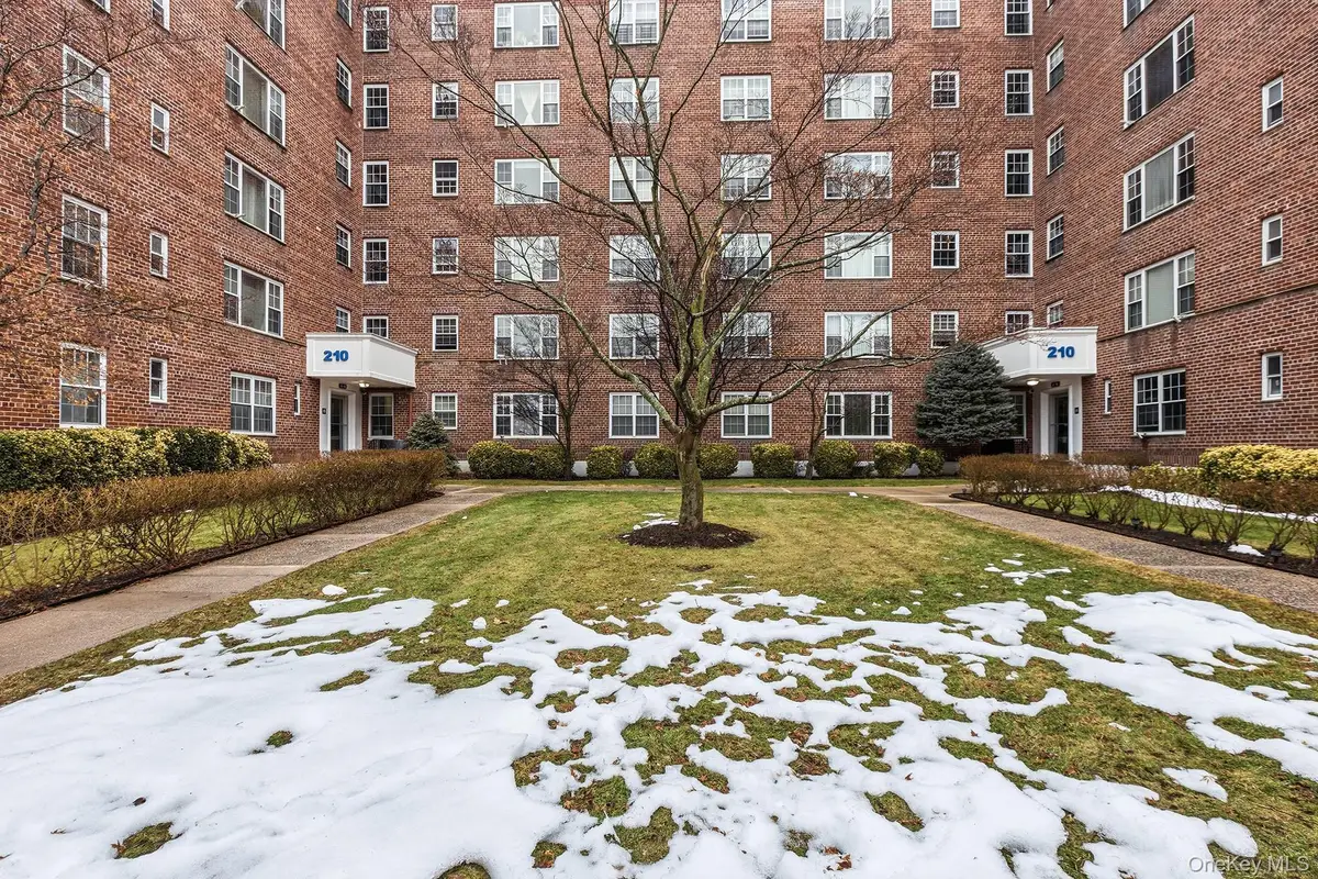 210 Pelham Road #6E, New Rochelle, NY 10805 - #1
