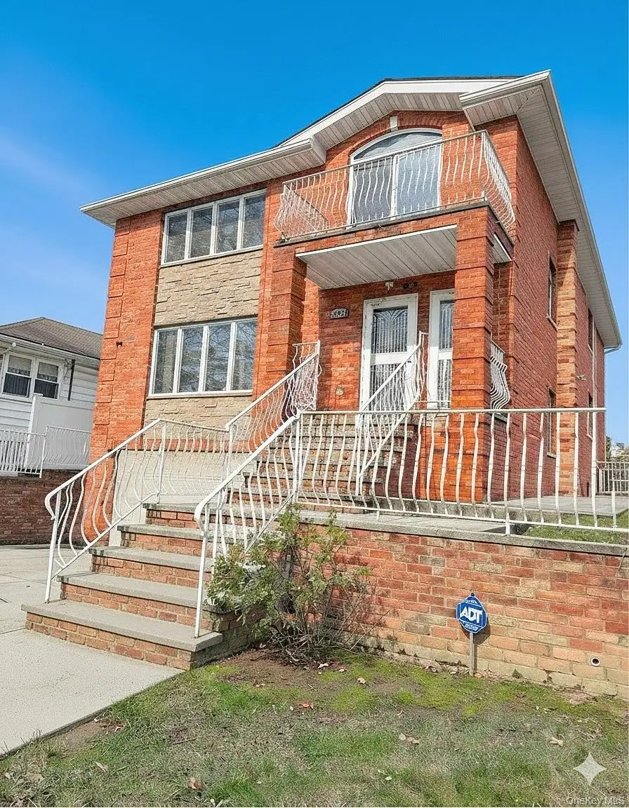 253-12 58 Avenue, Little Neck, NY 11362 - #2