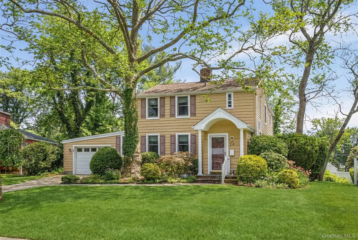 26 Pinetree Lane, Roslyn Heights, NY 11577 - #1