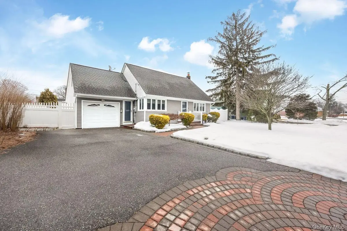 17 Willis Avenue, Ronkonkoma, NY 11779 - #1