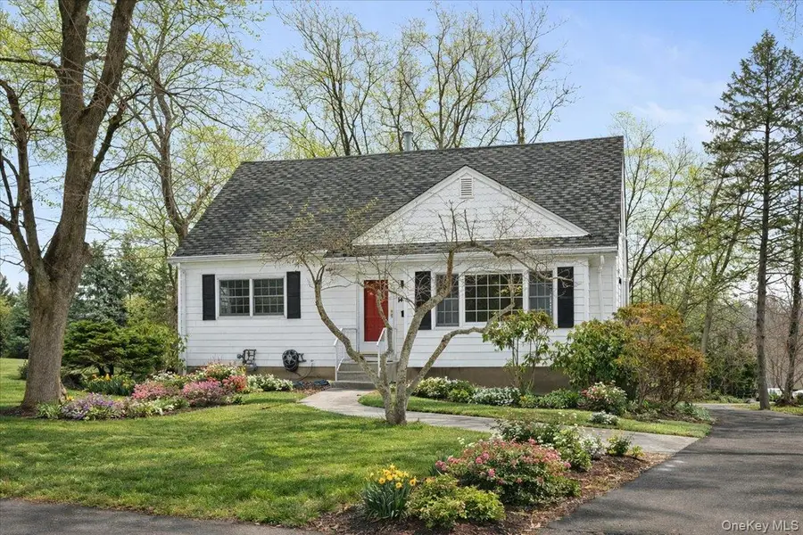 146 N Lincoln Street, Pearl River, NY 10965 - #3