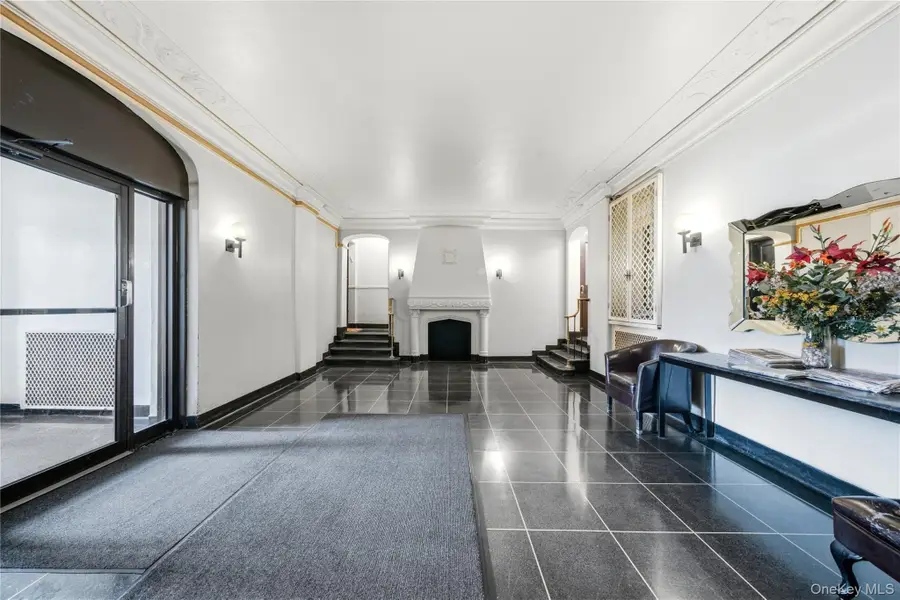 141 Woodmere Blvd #6J, Woodmere, NY 11598 - #3