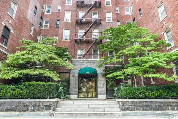 3321 Bruckner Boulevard #4M, Bronx, NY 10461