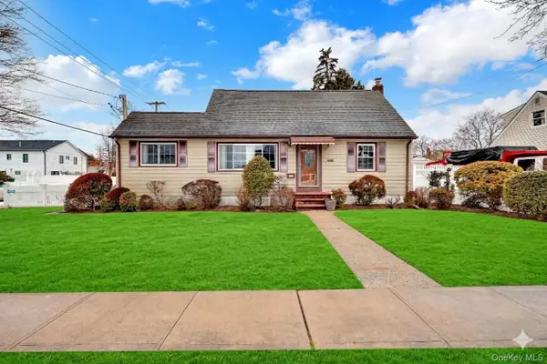 2242 6th Street, East Meadow, NY 11554