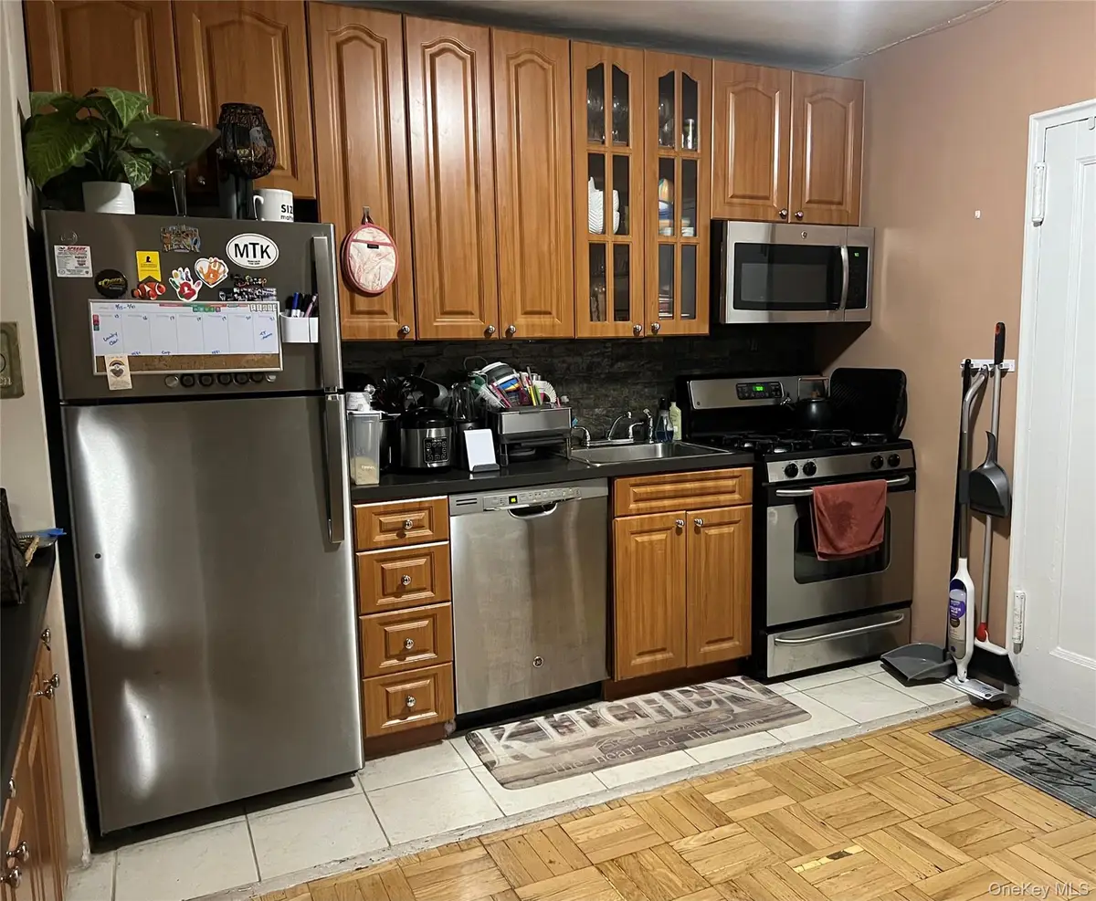 162-41 Powell's Cove Boulevard #1L, Whitestone, NY 11357 - #1